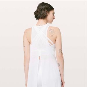 Lululemon goal up tank white size 6 -brand new